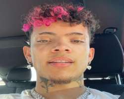 The star has different tattoos on his neck, hands, and other body parts which gives hint about his love for tattoos.